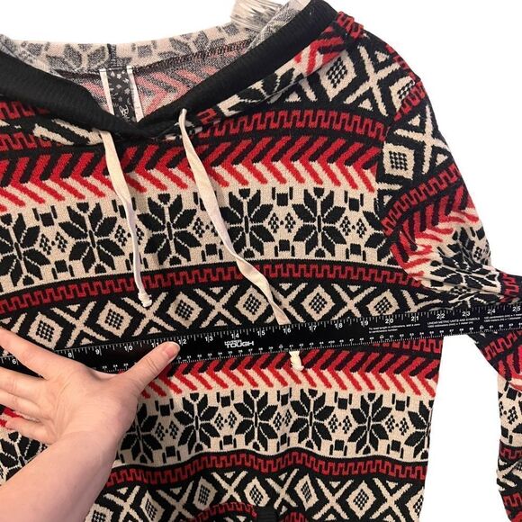 Bubble B Snowflake Pattern Hoodie size 2XL Red, Black, Cream - Picture 5 of 8